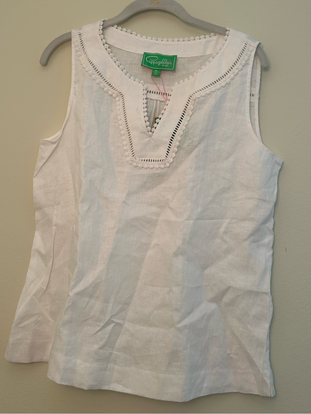 (NEW WITH TAGS) Cappagallo White Linen Tank